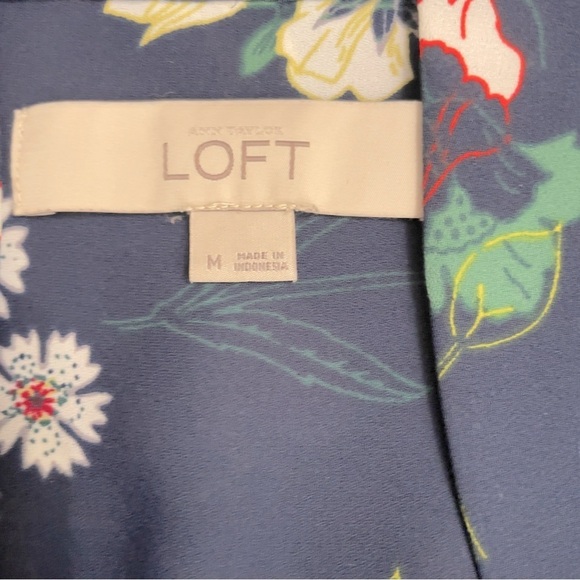 LOFT S Top Navy Blue Floral Print Bow Tied V Neckline Long Sleeve Blouse Sz M - Picture 9 of 16